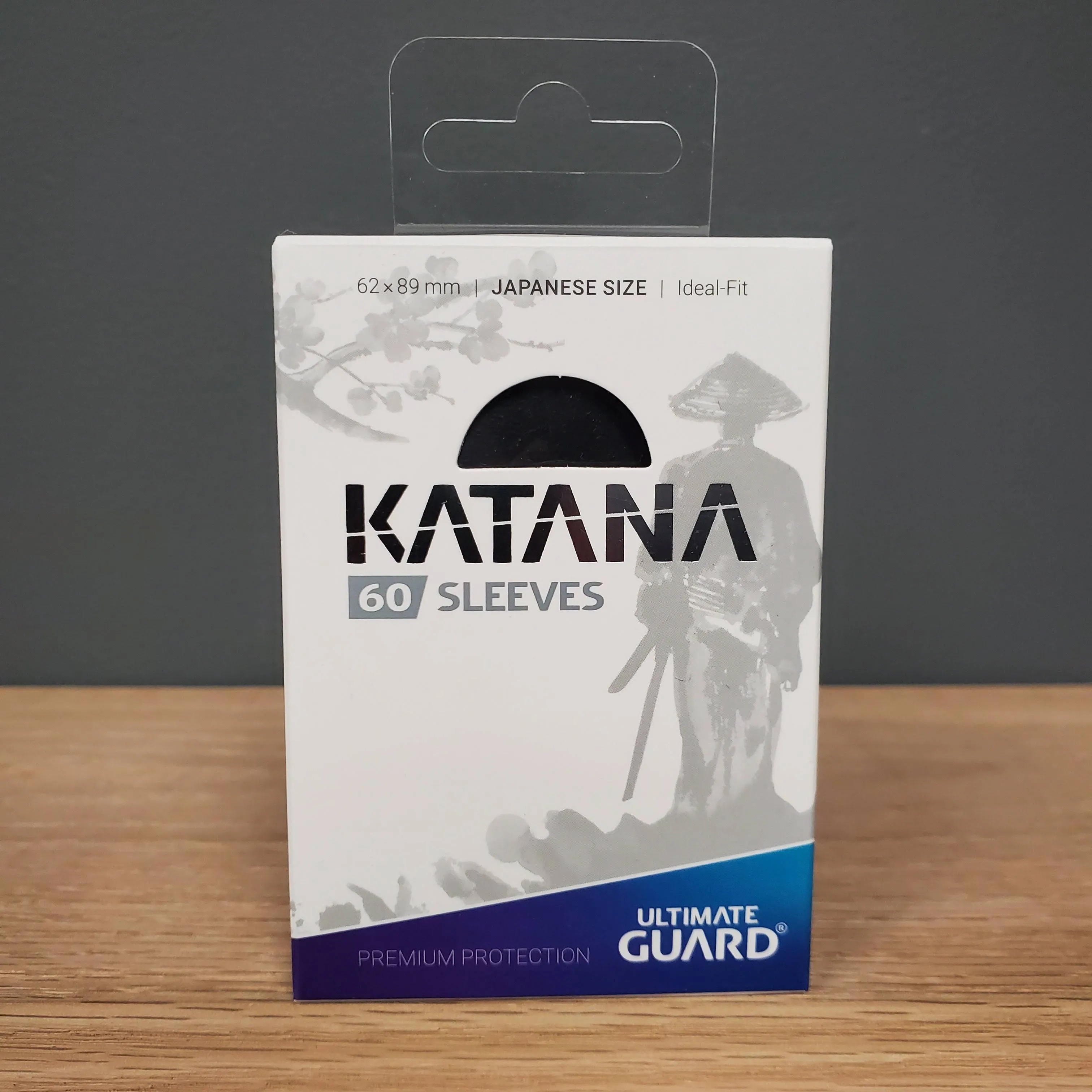 Ultimate Guard: Katana Sleeves Japanese Size - Black