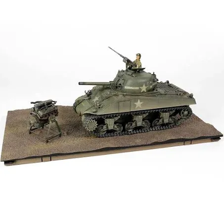 Forces of Valor Waltersons MP-912131A Metal Proud U.S. army Sherman M4A3 medium tank Scale Diecast Military Collectible, Olive drab, One Size