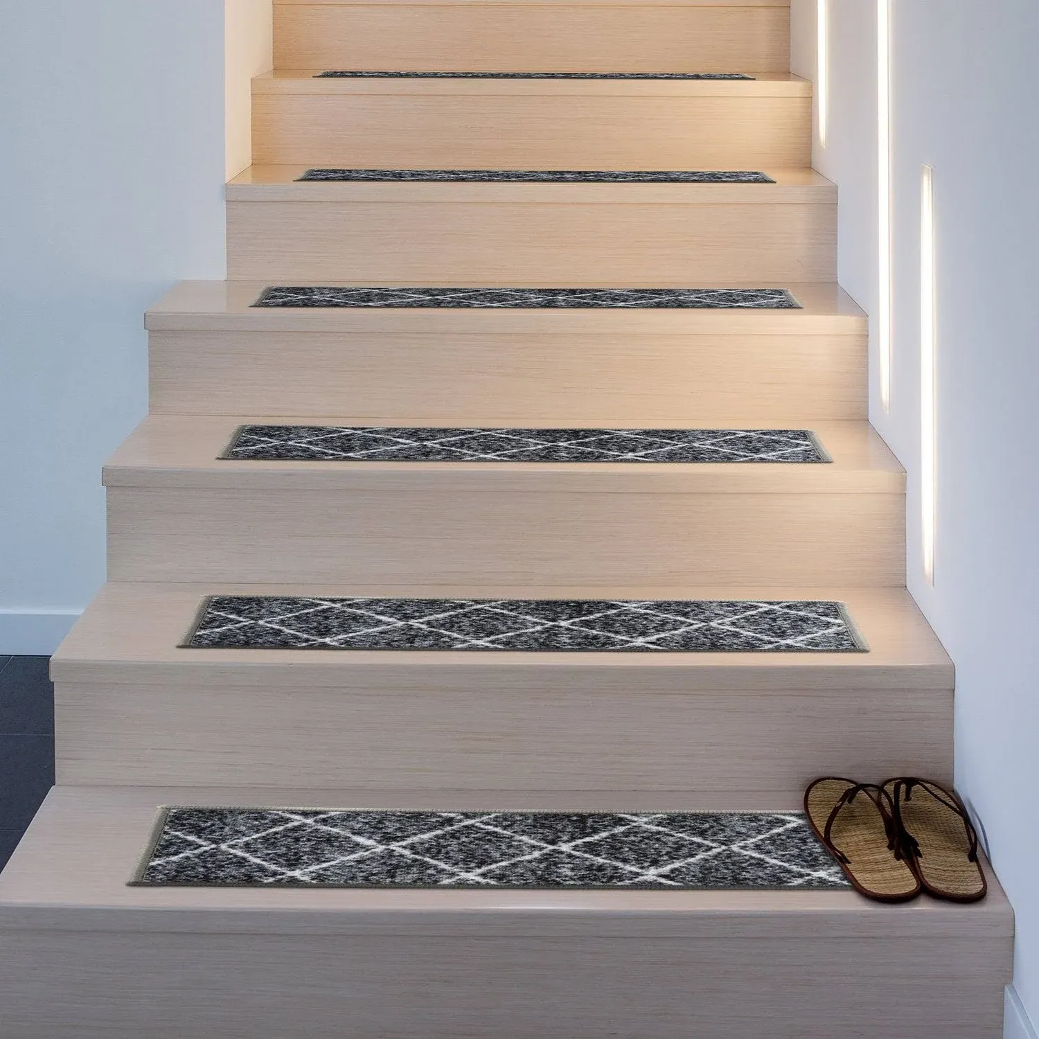 World Rug Gallery Contemporary Trellis Non-Slip Stair Treads