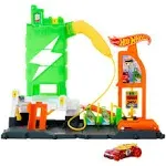 Mattel - Hot Wheels City Super Recharge Fuel Station with 1:64 Scale Toy Car [Ne