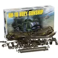 1/32 Revell UH-1D Huey Gunship