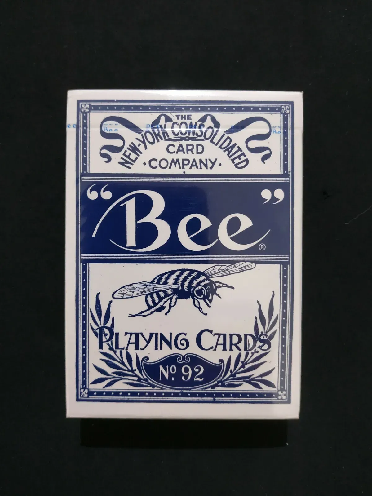 BEE SQUEEZERS NO.92 BLUE PLAYING CARDS BY USPCC POKER MAGIC TRICKS GAMES