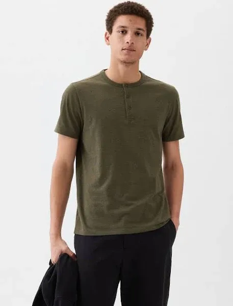 GAP Men's Short Sleeve Everyday Soft Henley