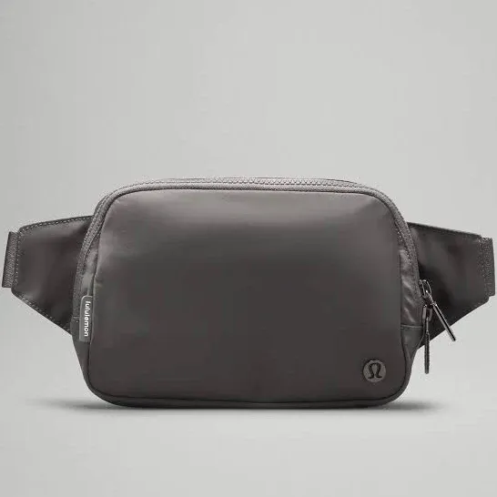 Lululemon Everywhere Belt Bag