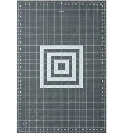 Fiskars 24" x 36" Self-Healing Double-Sided Cutting Mat