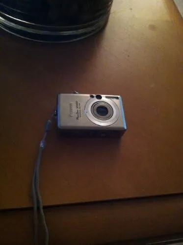 Canon PowerShot SD600 Digital Camera