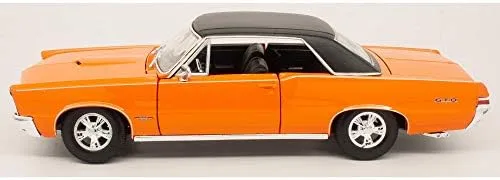 Maisto Diecast 1965 Pontiac GTO Hurst Edition