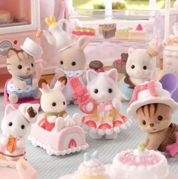 Calico Critters Baking Baby Party Series Blind Bag