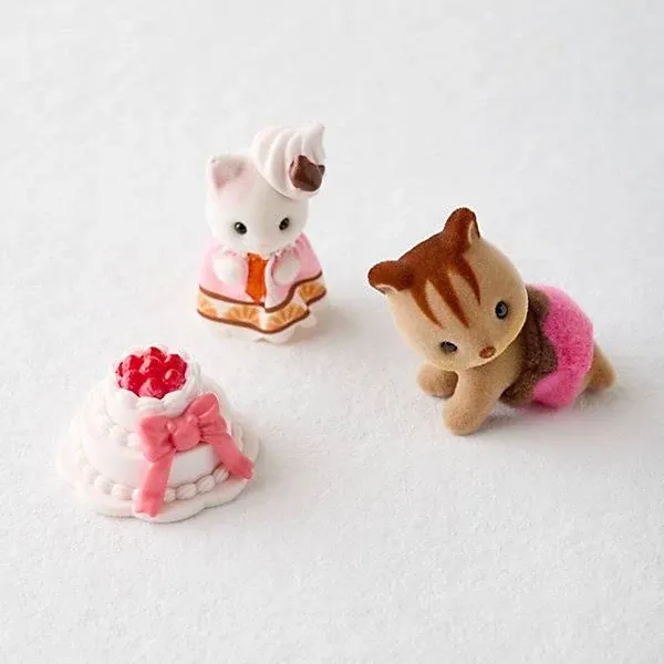 Calico Critters Baking Baby Party Series Blind Bag