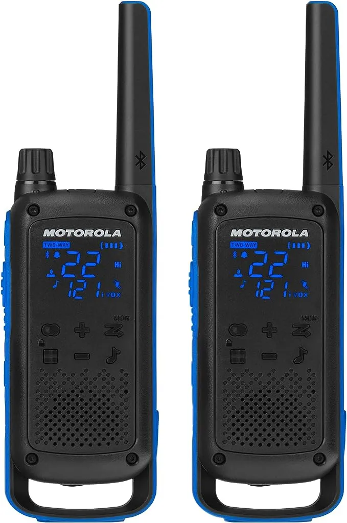 Motorola Solutions, Talkabout T802, Portable FRS Two Way Radio 4 Pack Walkie Talkies Blue/Black 22 Channels 4 PTT Curl Earpieces