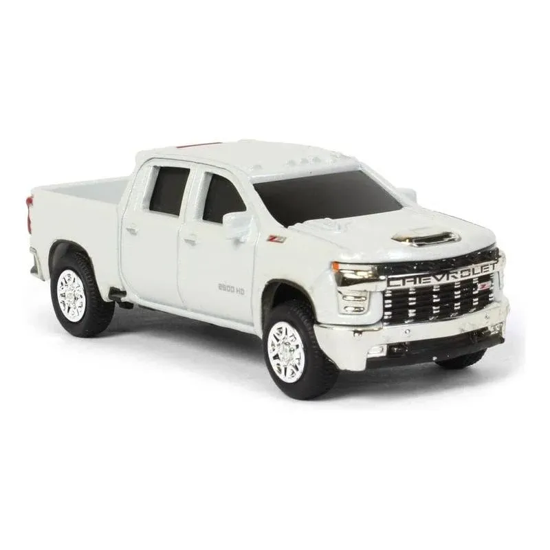 1/64 Ertl 2020 Chevrolet Heavy Duty 2500 White Truck Gooseneck Hitch